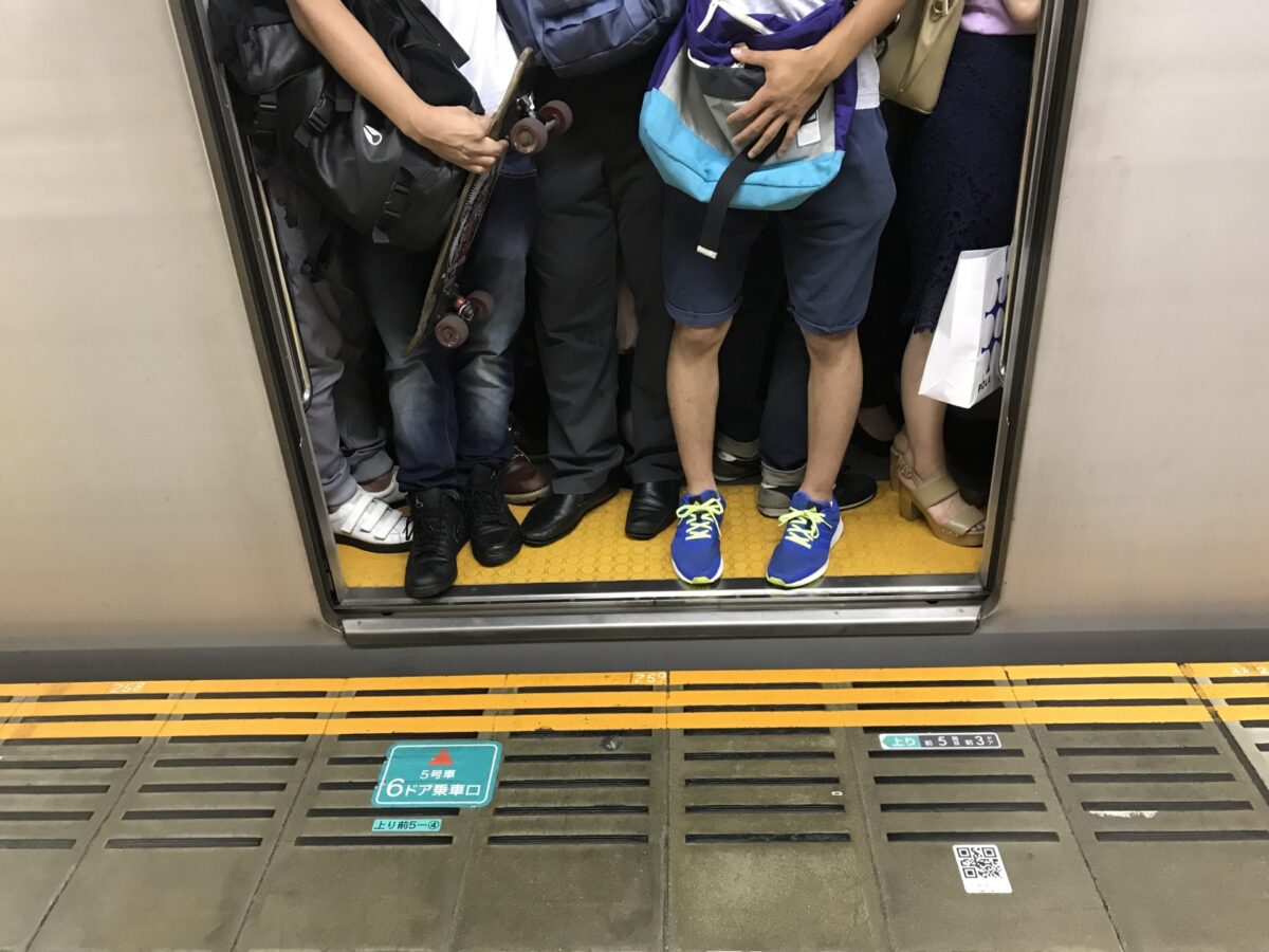 電車に人が少なかったらよいのですが